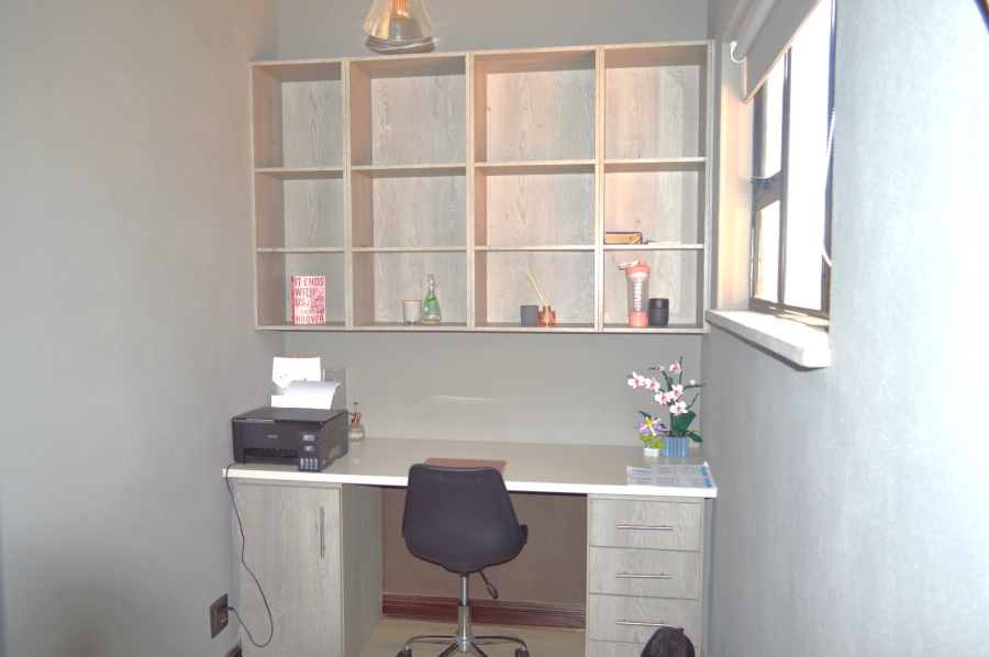 4 Bedroom Property for Sale in Wilkoppies North West